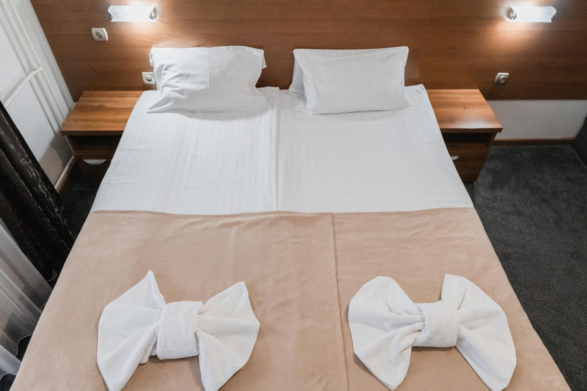 Hotel Damis 페일 외부 사진