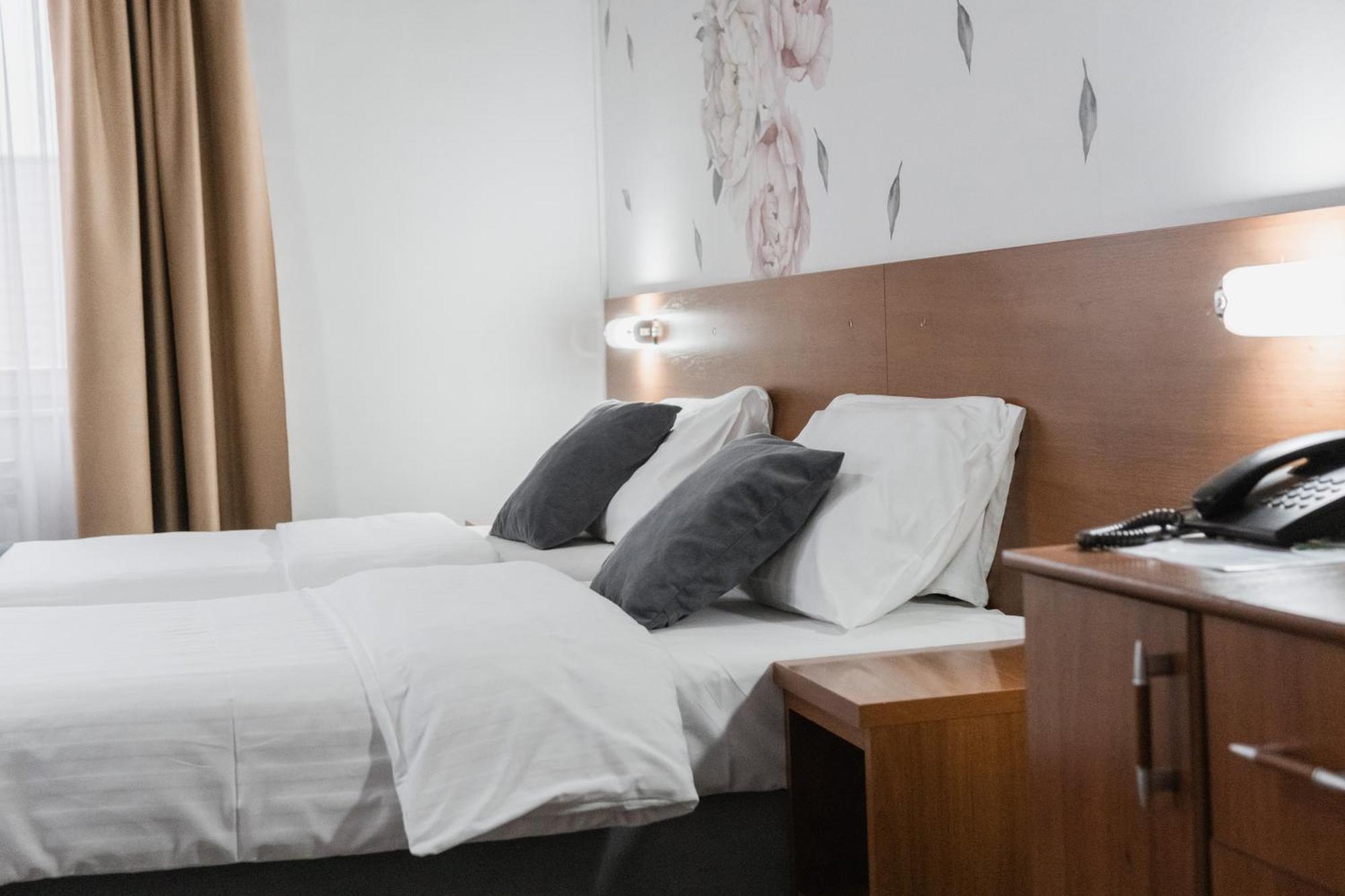 Hotel Damis 페일 외부 사진