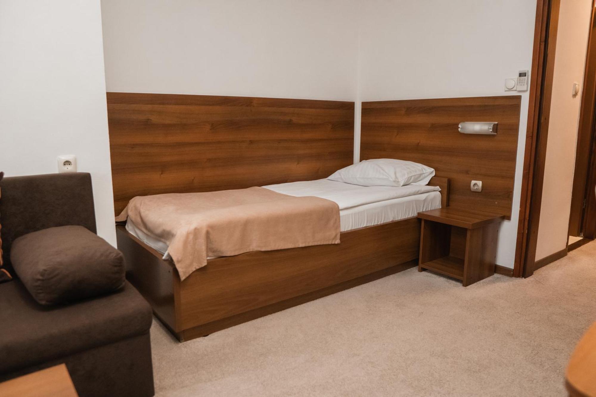Hotel Damis 페일 외부 사진