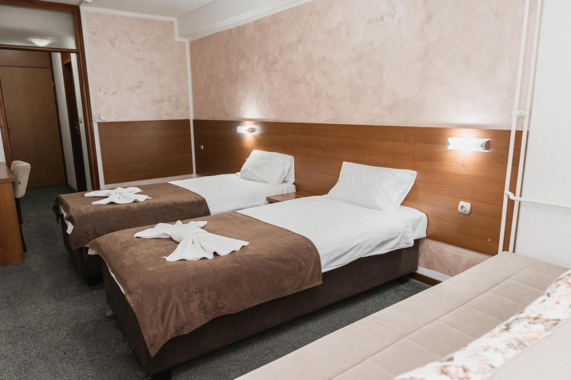 Hotel Damis 페일 외부 사진