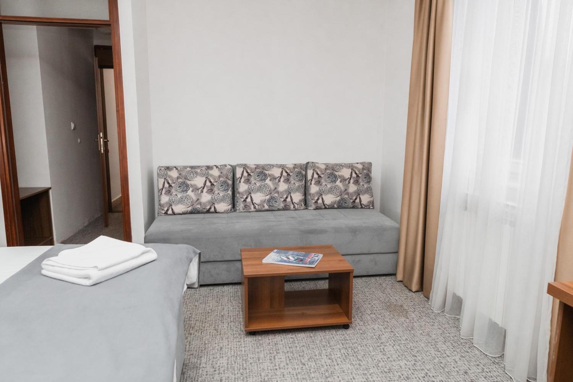 Hotel Damis 페일 외부 사진