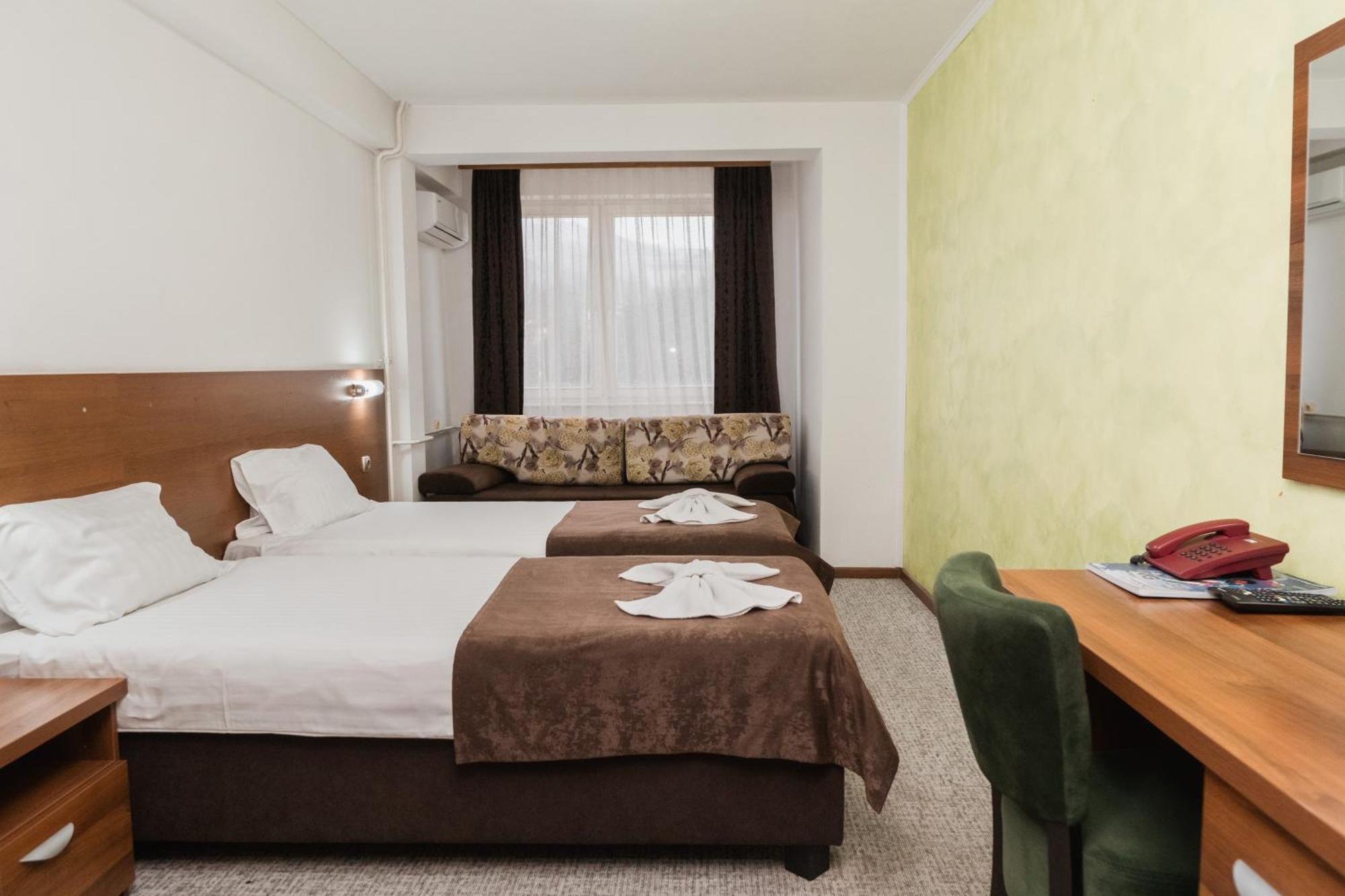 Hotel Damis 페일 외부 사진