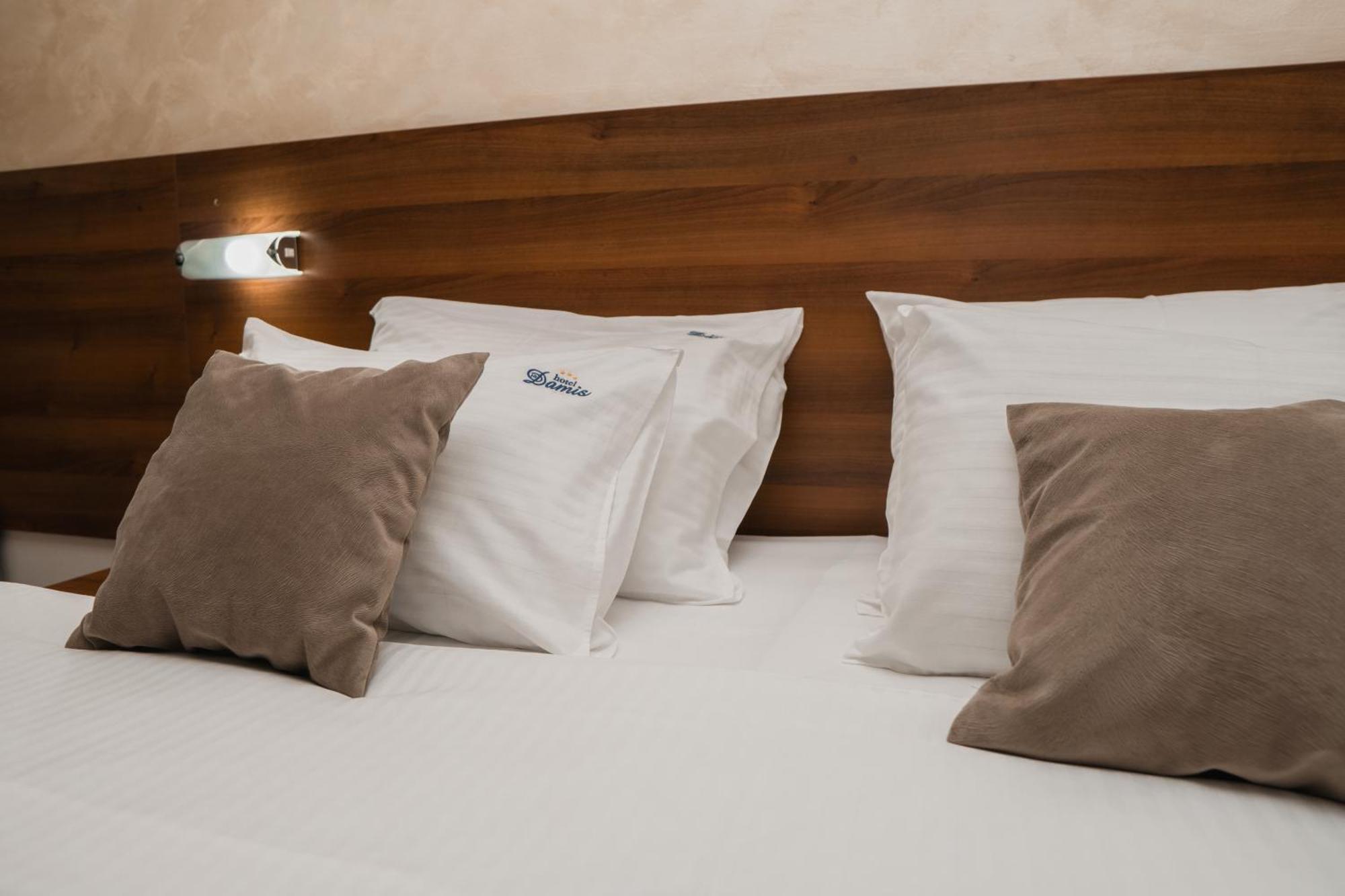 Hotel Damis 페일 외부 사진