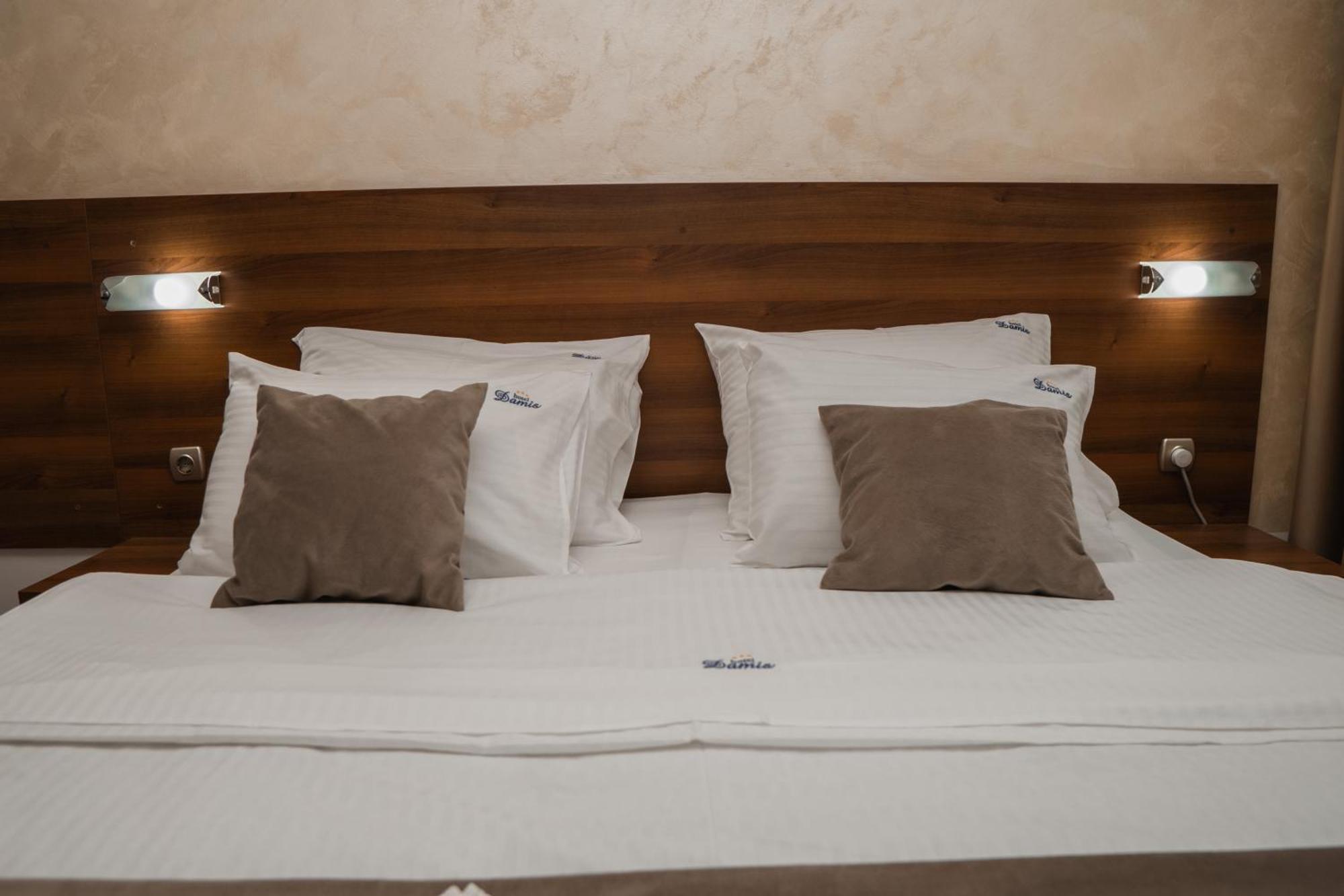 Hotel Damis 페일 외부 사진